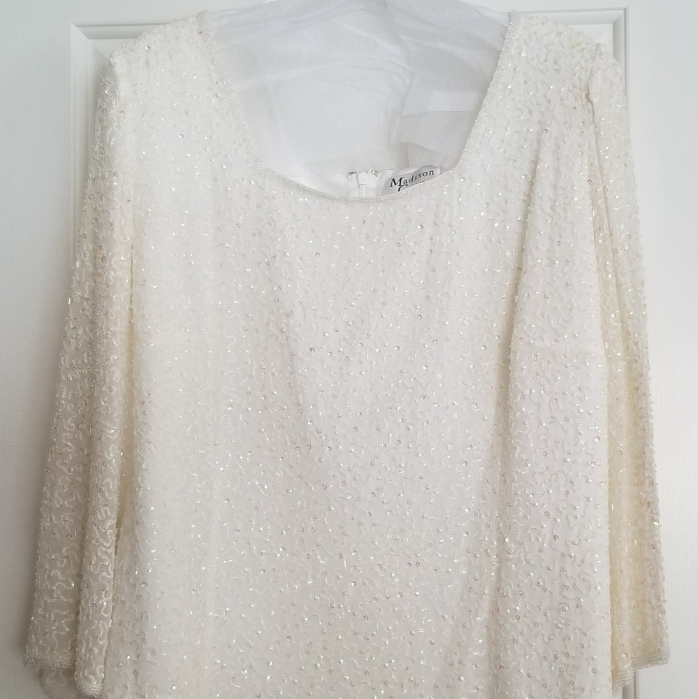 Plus size- Beaded 3/4 sleeve top